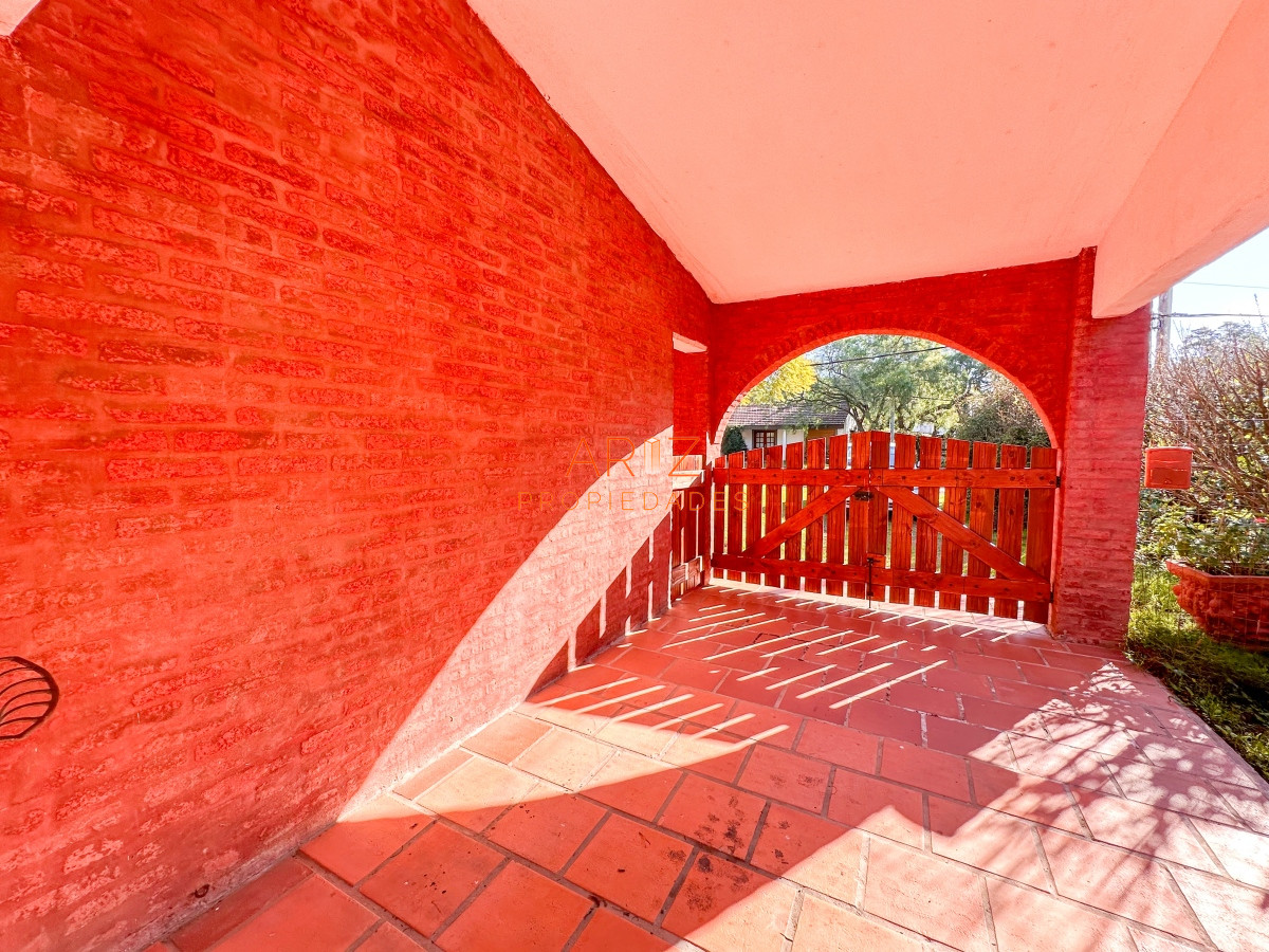 Casa ID.2020 - VENTA CASA 4 DORMITORIOS 3 BAÑOS EXCELENTE IMPECABLE ESTADO PINARES A METROS DEL MAR