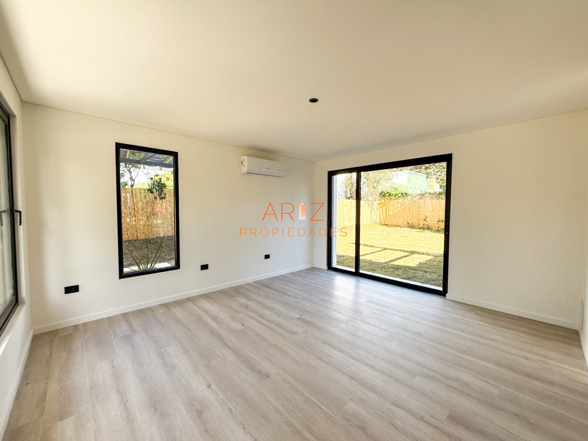 Casa ID.2515 - VENTA CASA 3 DORMITORIOS  2 BAÑOS A ESTRENAR BARRIO CANTEGRIL CORDOBA PUNTA DEL ESTE 