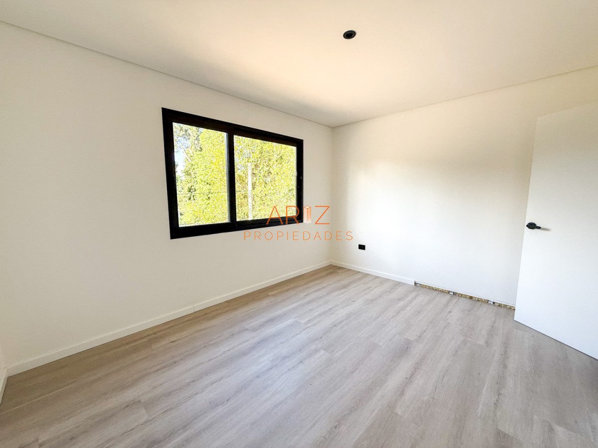 Casa ID.2515 - VENTA CASA 3 DORMITORIOS  2 BAÑOS A ESTRENAR BARRIO CANTEGRIL CORDOBA PUNTA DEL ESTE 
