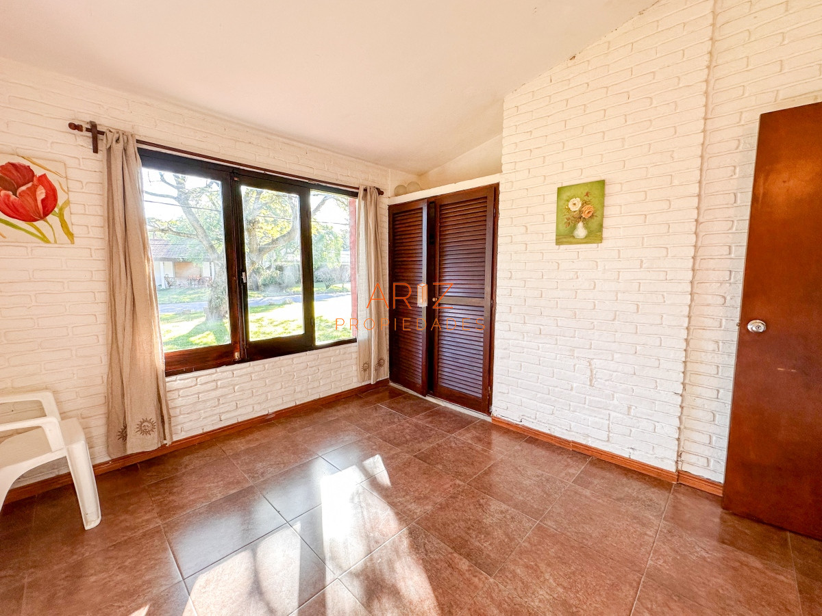 Casa ID.2020 - VENTA CASA 4 DORMITORIOS 3 BAÑOS EXCELENTE IMPECABLE ESTADO PINARES A METROS DEL MAR