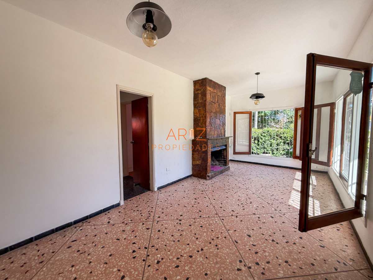 Casa ID.2508 - VENTA CASA 2 DORMITORIOS 2 BAÑOS PH PINARES LAS DELICIAS EN MUY BUEN ESTADO