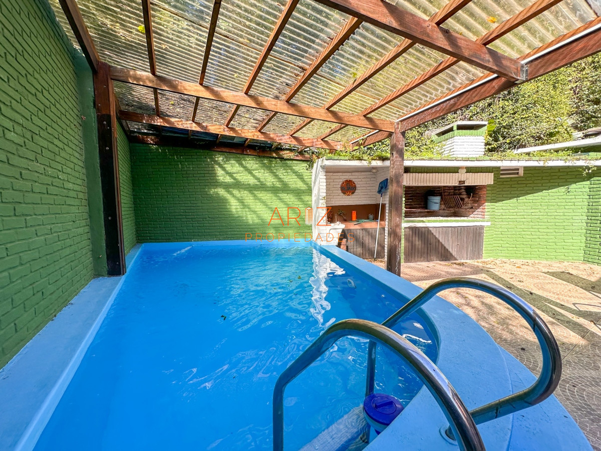 Casa ID.2038 - ALQUILER TEMPORADA PUNTA DEL ESTE CASA 4 DORMITORIOS 3 BAÑOS PARA 14 PERSONAS IMPERDIBLE A 2 CUADRAS DEL MAR MANSA 