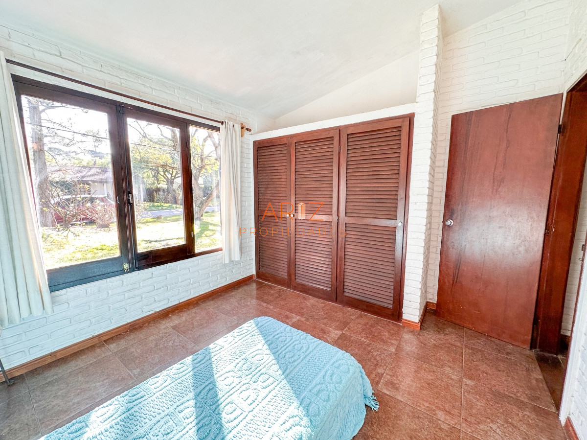 Casa ID.2020 - VENTA CASA 4 DORMITORIOS 3 BAÑOS EXCELENTE IMPECABLE ESTADO PINARES A METROS DEL MAR