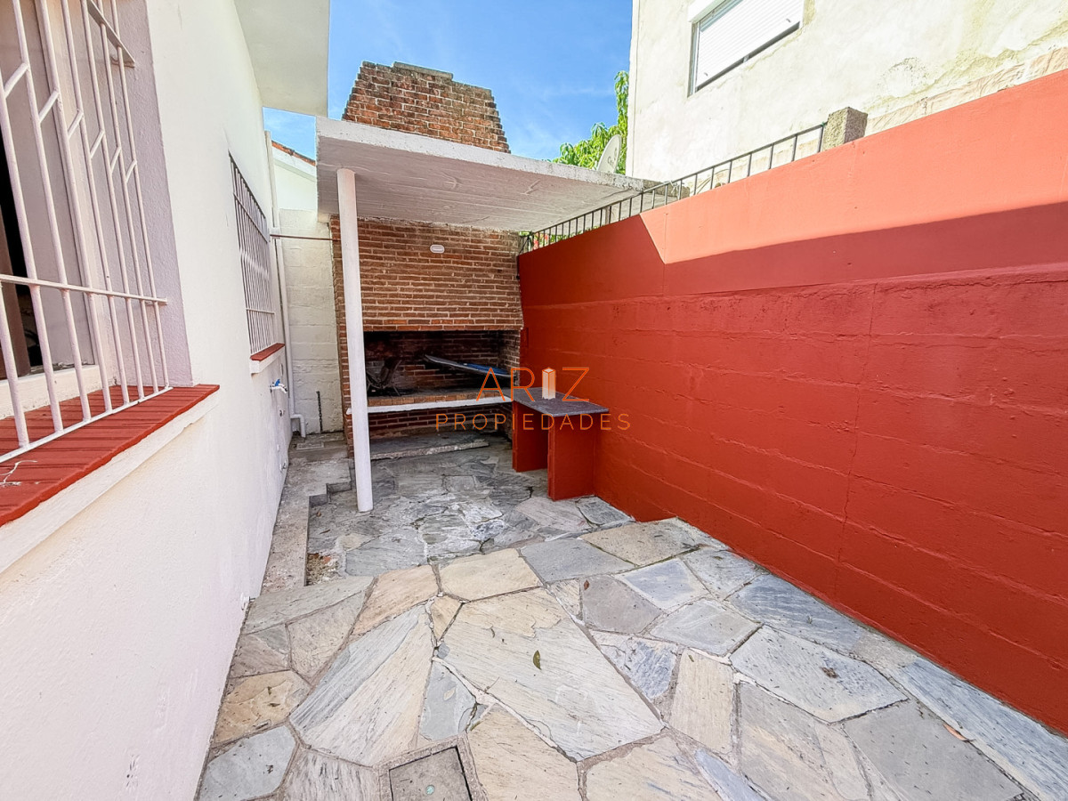 Casa ID.2508 - VENTA CASA 2 DORMITORIOS 2 BAÑOS PH PINARES LAS DELICIAS EN MUY BUEN ESTADO