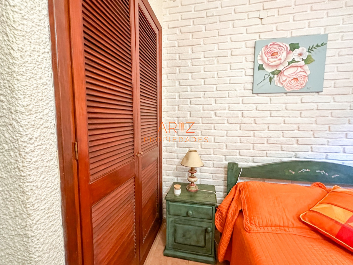Casa ID.2038 - ALQUILER TEMPORADA PUNTA DEL ESTE CASA 4 DORMITORIOS 3 BAÑOS PARA 14 PERSONAS IMPERDIBLE A 2 CUADRAS DEL MAR MANSA 