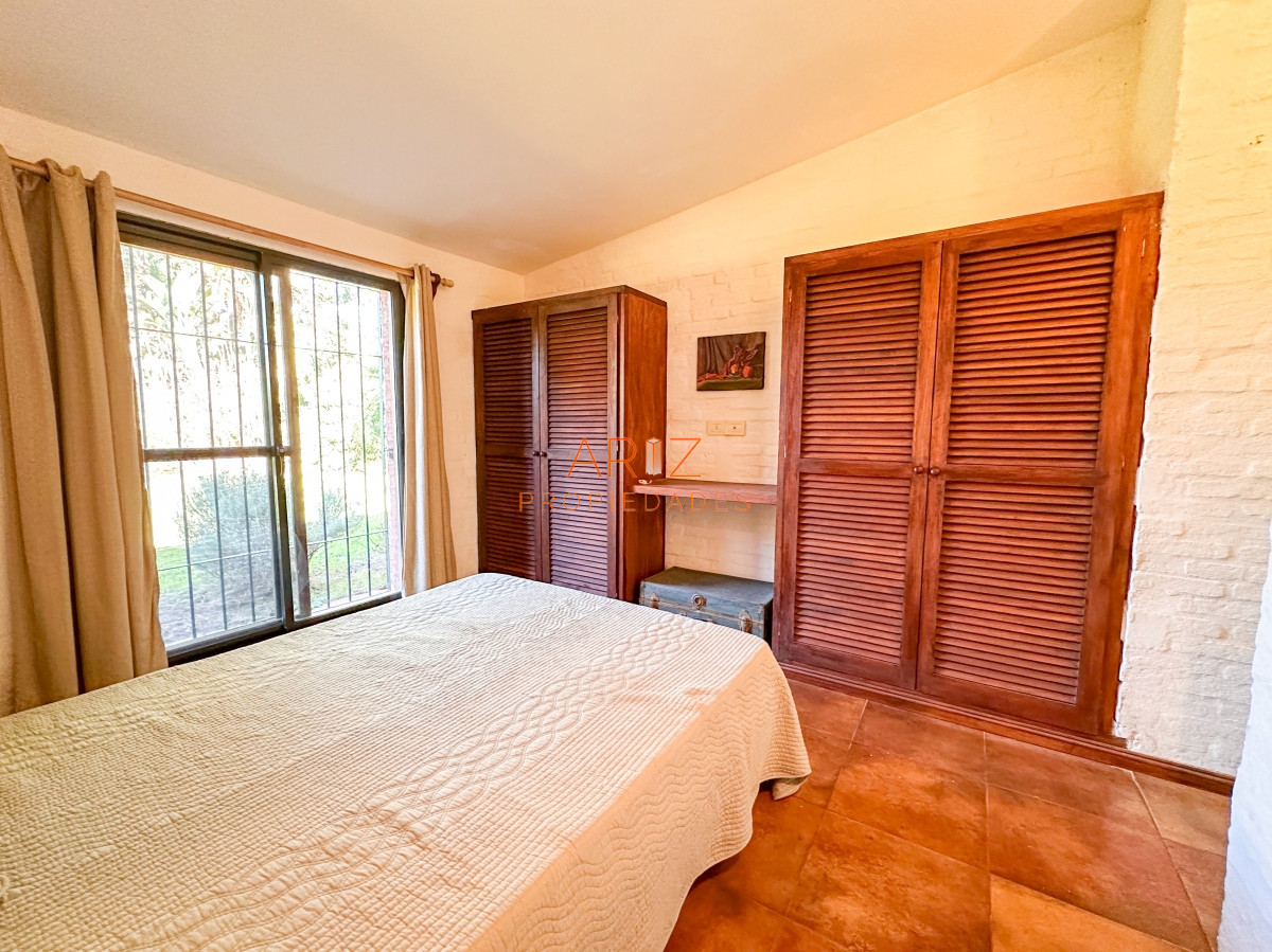 Casa ID.2020 - VENTA CASA 4 DORMITORIOS 3 BAÑOS EXCELENTE IMPECABLE ESTADO PINARES A METROS DEL MAR