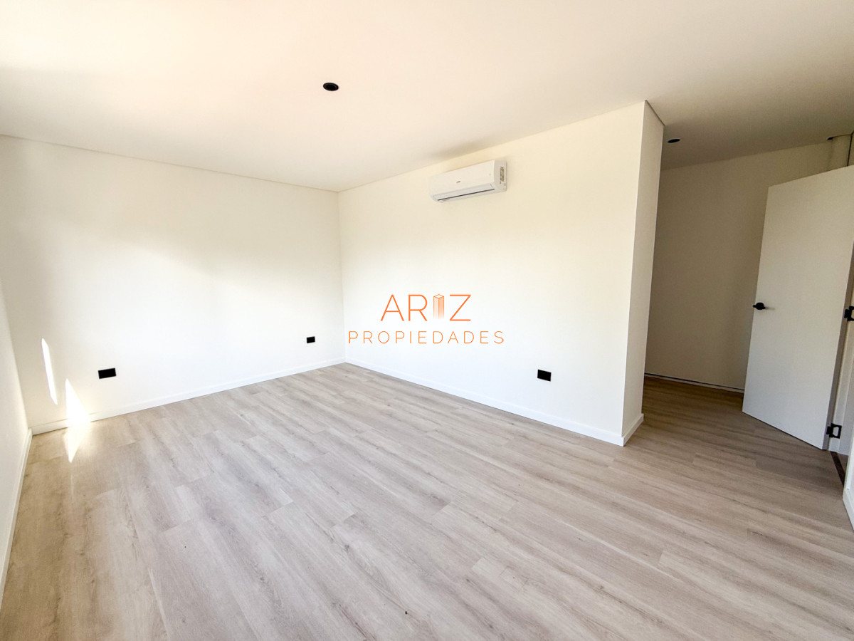 Casa ID.2515 - VENTA CASA 3 DORMITORIOS  2 BAÑOS A ESTRENAR BARRIO CANTEGRIL CORDOBA PUNTA DEL ESTE 