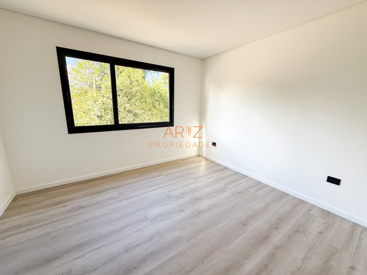 Casa ID.2515 - VENTA CASA 3 DORMITORIOS  2 BAÑOS A ESTRENAR BARRIO CANTEGRIL CORDOBA PUNTA DEL ESTE 