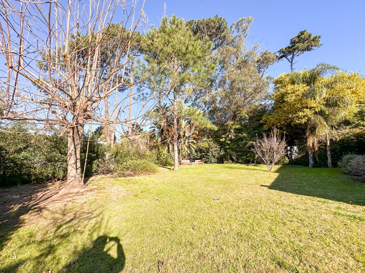 Casa ID.2020 - VENTA CASA 4 DORMITORIOS 3 BAÑOS EXCELENTE IMPECABLE ESTADO PINARES A METROS DEL MAR