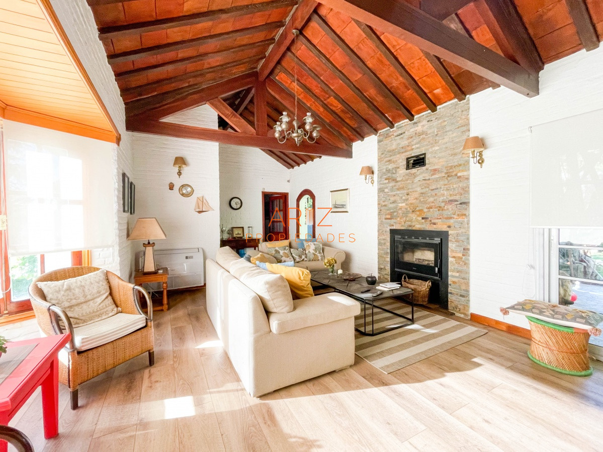 Casa ID.274 - Casa en Punta del Este, Jardines de Córdoba