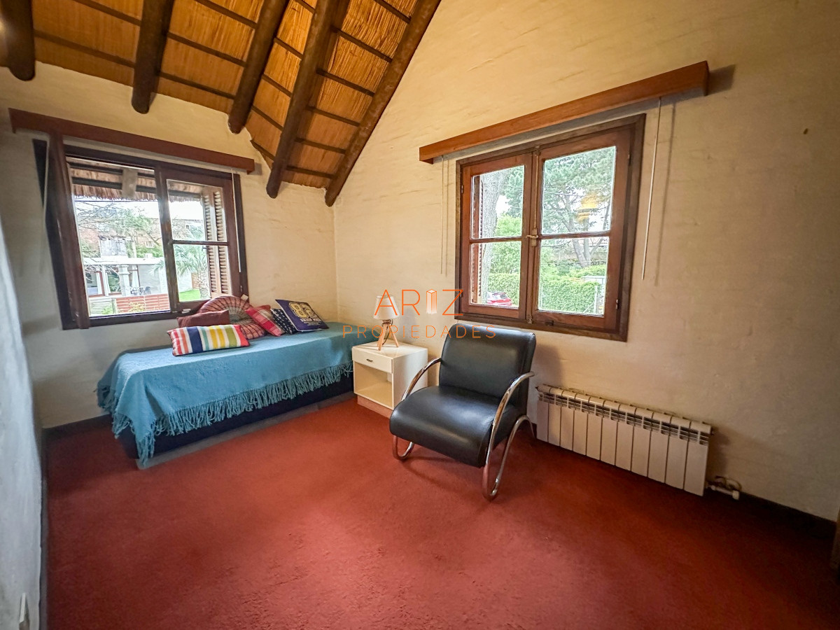 Casa ID.2059 - ALQUILER ANUAL CASA 3 DORMITORIOS 2 BAÑOS QUINCHO MUY LINDA PREPARADA PARA TODO EL AÑO MANSA CANTEGRIL PUNTA DEL ESTE