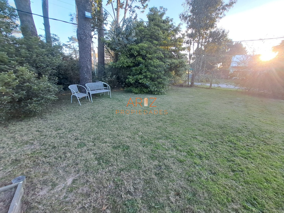 Casa ID.2099 - VENTA CASA PIEDRA 2 DORMITORIOS 2 BAÑOS MUY BIEN UBICADO PINARES PUNTA DEL ESTE