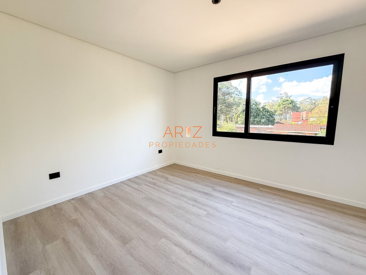 Casa ID.2515 - VENTA CASA 3 DORMITORIOS  2 BAÑOS A ESTRENAR BARRIO CANTEGRIL CORDOBA PUNTA DEL ESTE 