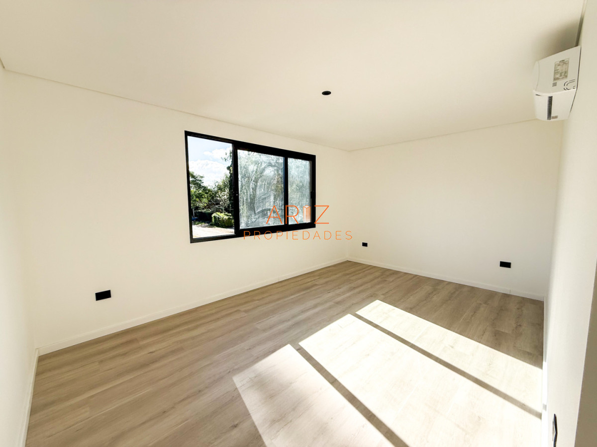 Casa ID.2514 - VENTA CASA 3 DORMITORIOS  2 BAÑOS A ESTRENAR BARRIO CANTEGRIL CORDOBA PUNTA DEL ESTE 