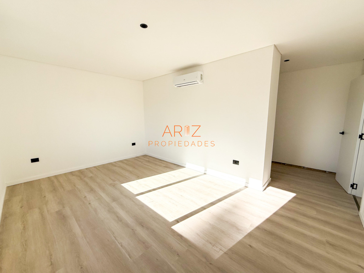 Casa ID.2514 - VENTA CASA 3 DORMITORIOS  2 BAÑOS A ESTRENAR BARRIO CANTEGRIL CORDOBA PUNTA DEL ESTE 