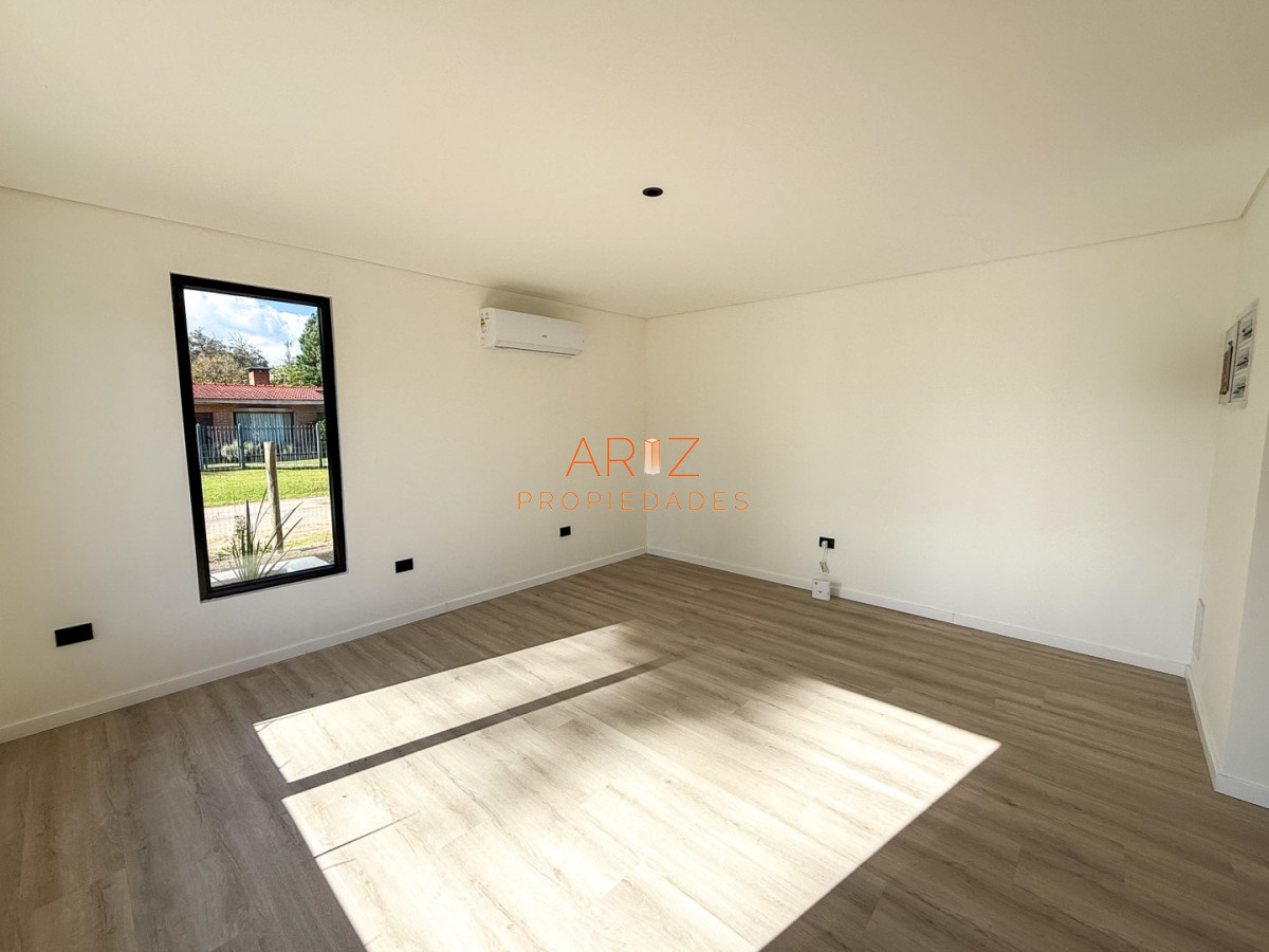 Casa ID.2514 - VENTA CASA 3 DORMITORIOS  2 BAÑOS A ESTRENAR BARRIO CANTEGRIL CORDOBA PUNTA DEL ESTE 