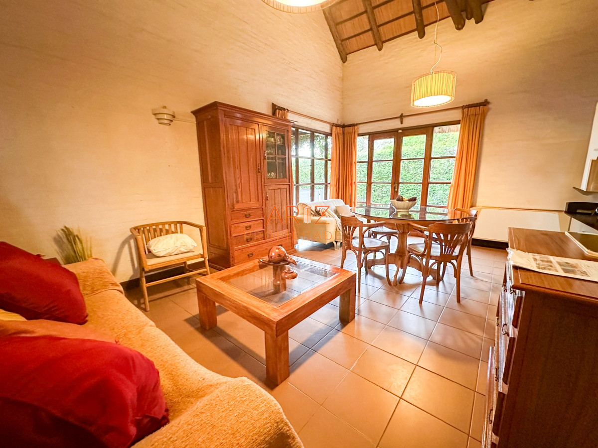 Casa ID.2059 - ALQUILER ANUAL CASA 3 DORMITORIOS 2 BAÑOS QUINCHO MUY LINDA PREPARADA PARA TODO EL AÑO MANSA CANTEGRIL PUNTA DEL ESTE