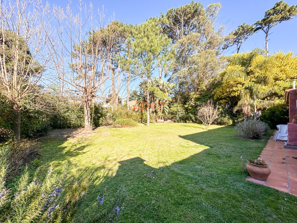 Casa ID.2020 - VENTA CASA 4 DORMITORIOS 3 BAÑOS EXCELENTE IMPECABLE ESTADO PINARES A METROS DEL MAR
