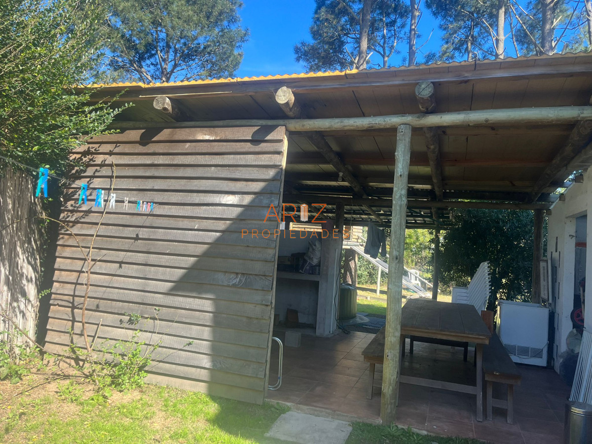 Casa ID.2099 - VENTA CASA PIEDRA 2 DORMITORIOS 2 BAÑOS MUY BIEN UBICADO PINARES PUNTA DEL ESTE