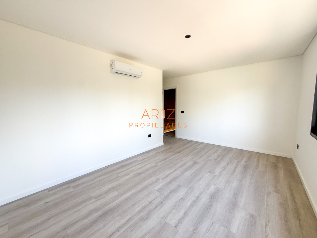 Casa ID.2515 - VENTA CASA 3 DORMITORIOS  2 BAÑOS A ESTRENAR BARRIO CANTEGRIL CORDOBA PUNTA DEL ESTE 