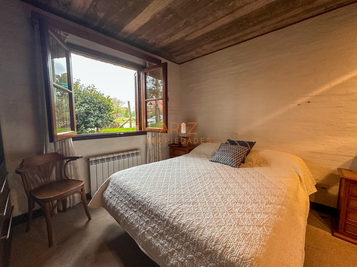 Casa ID.2059 - ALQUILER ANUAL CASA 3 DORMITORIOS 2 BAÑOS QUINCHO MUY LINDA PREPARADA PARA TODO EL AÑO MANSA CANTEGRIL PUNTA DEL ESTE
