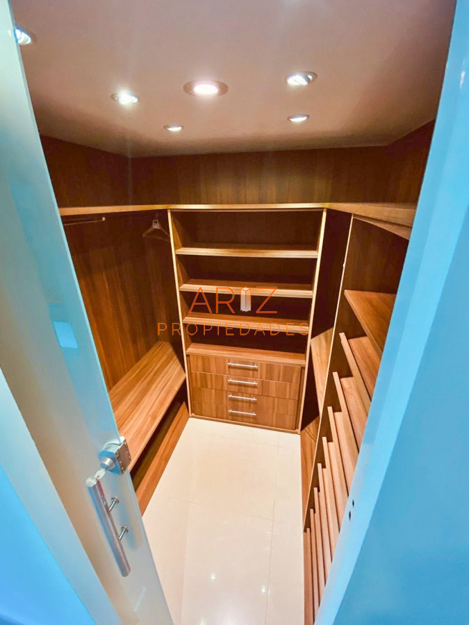 Casa ID.1796 - VENTA Y ALQUILER ANUAL CASA 4 DORMITORIOS EN SUITE + ESCRITORIO BARRIO PRIVADO MUY COMODA PUNTA DEL ESTE MALDONADO