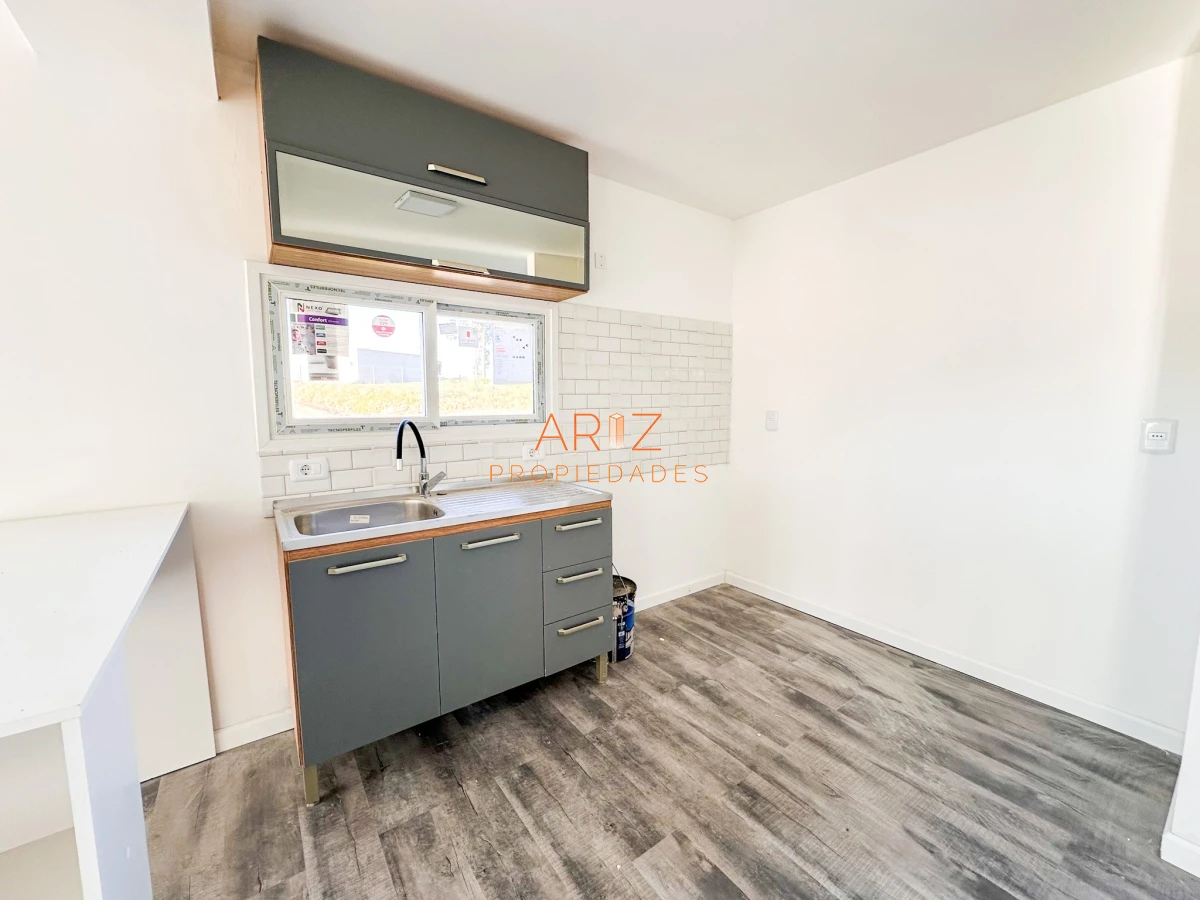 Casa ID.1744 - VENTA CASAS 2 DORMITORIOS 1 BAÑO A ESTRENAR 4H SEGUNDA ETAPA APTA PARA BANCO FINANCIADAS