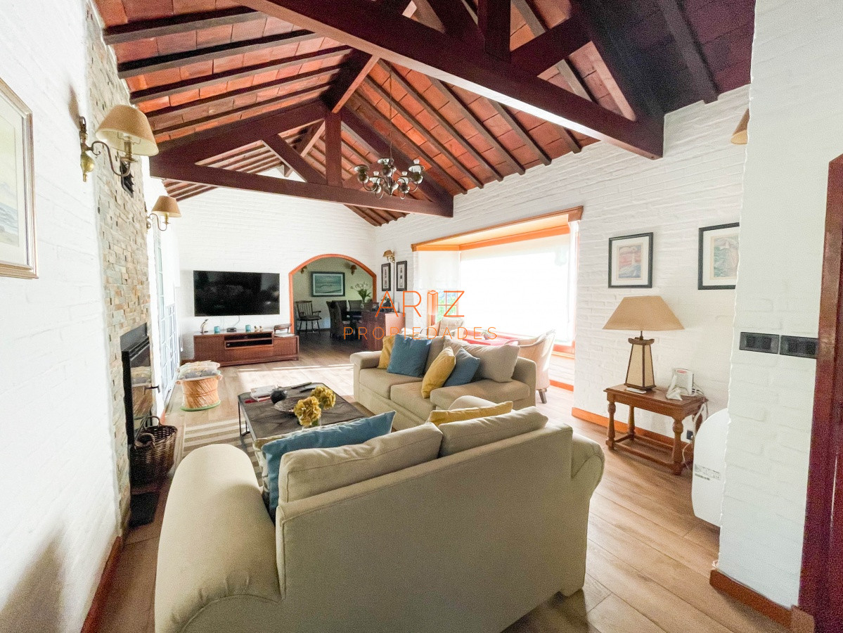 Casa ID.274 - Casa en Punta del Este, Jardines de Córdoba