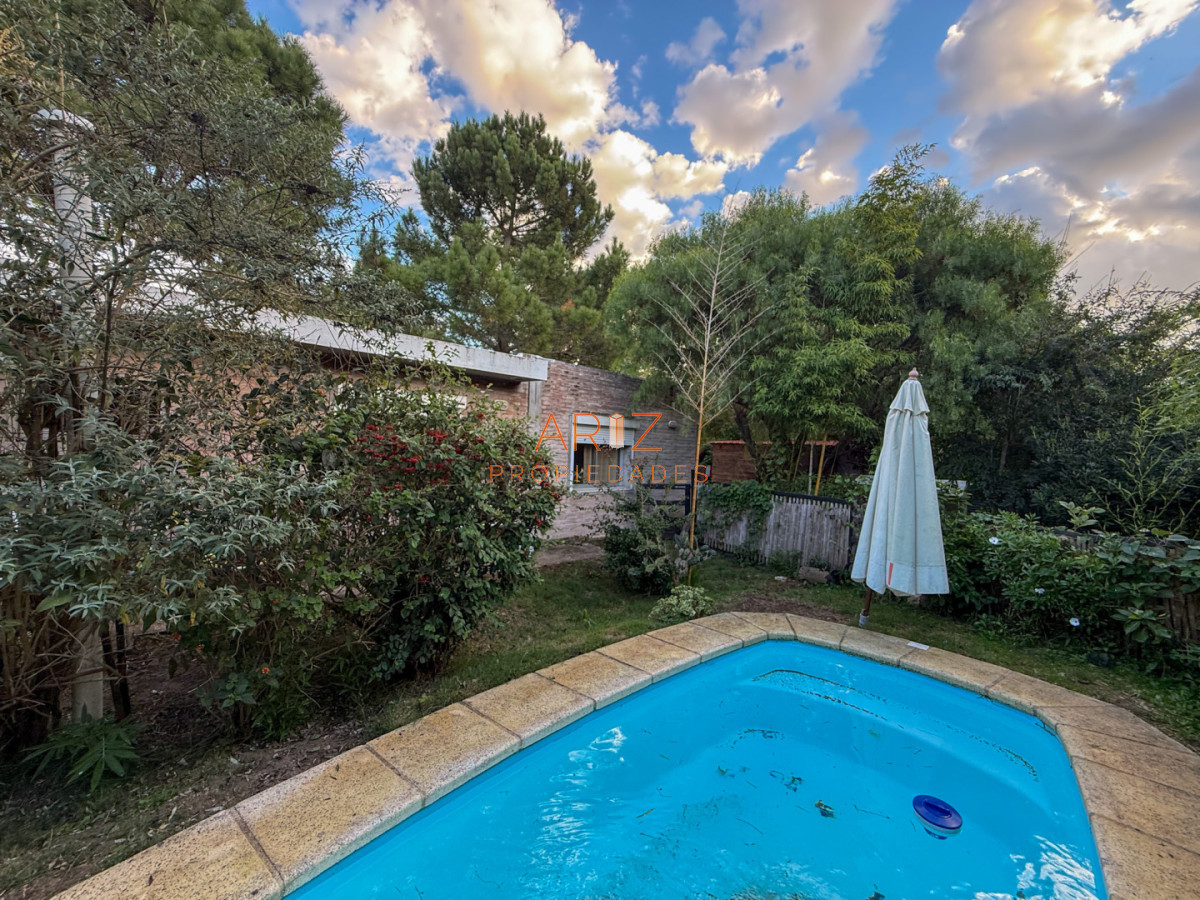 Casa ID.2517 - VENTA CASA 3 DORMITORIOS + LOFT 2 SUITES JARDINES DE CORDOBA ALADO DE BARRIO PRIVADO PUNTA DEL ESTE