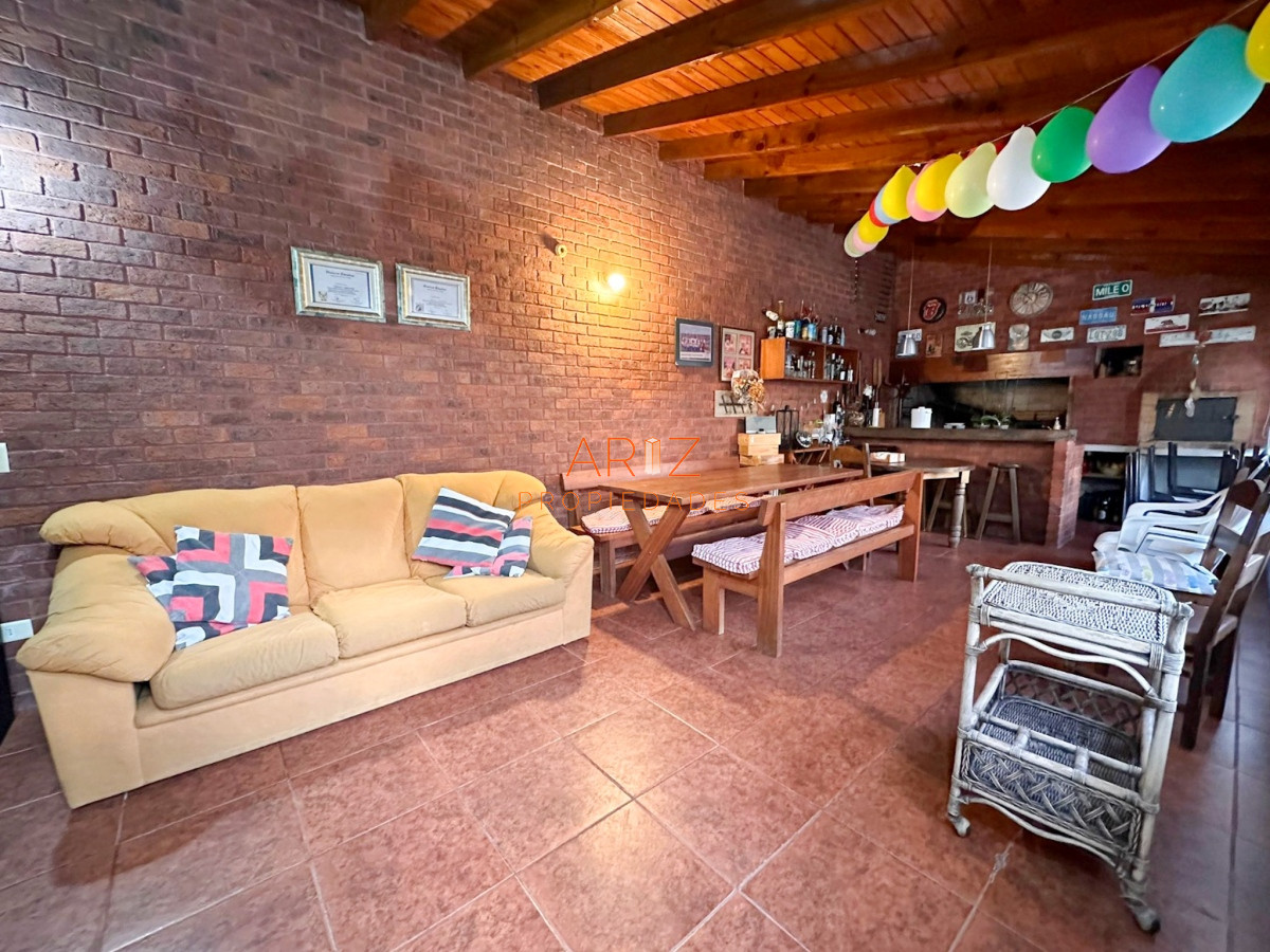 Casa ID.1875 - VENTA CASA 4 DORMITORIOS PUNTA DEL ESTE CALIFORNIA PARK MANSA 