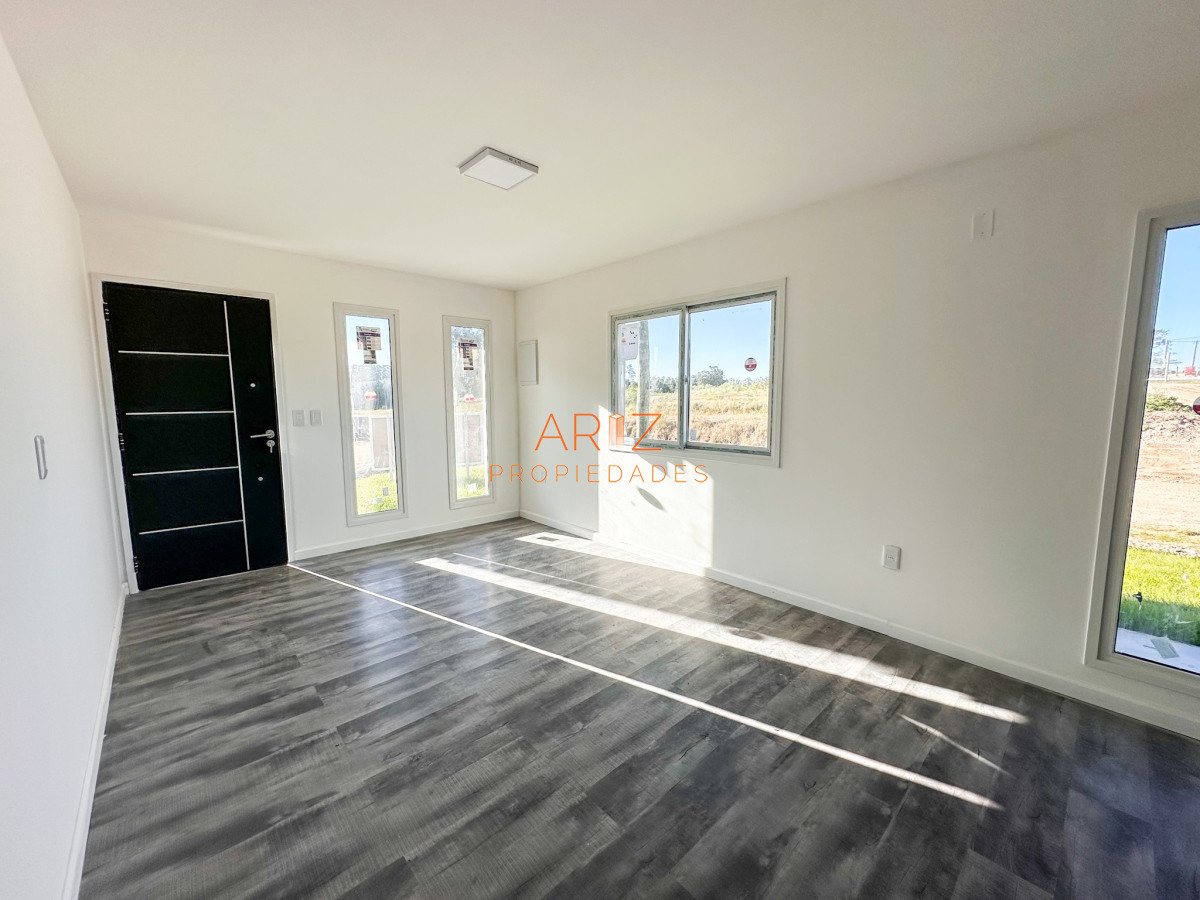 Casa ID.1744 - VENTA CASAS 2 DORMITORIOS 1 BAÑO A ESTRENAR 4H SEGUNDA ETAPA APTA PARA BANCO FINANCIADAS