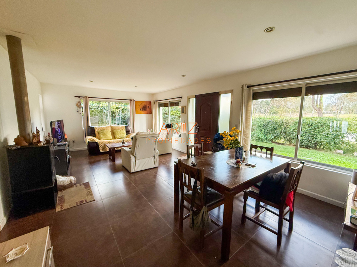 Casa ID.2517 - VENTA CASA 3 DORMITORIOS + LOFT 2 SUITES JARDINES DE CORDOBA ALADO DE BARRIO PRIVADO PUNTA DEL ESTE