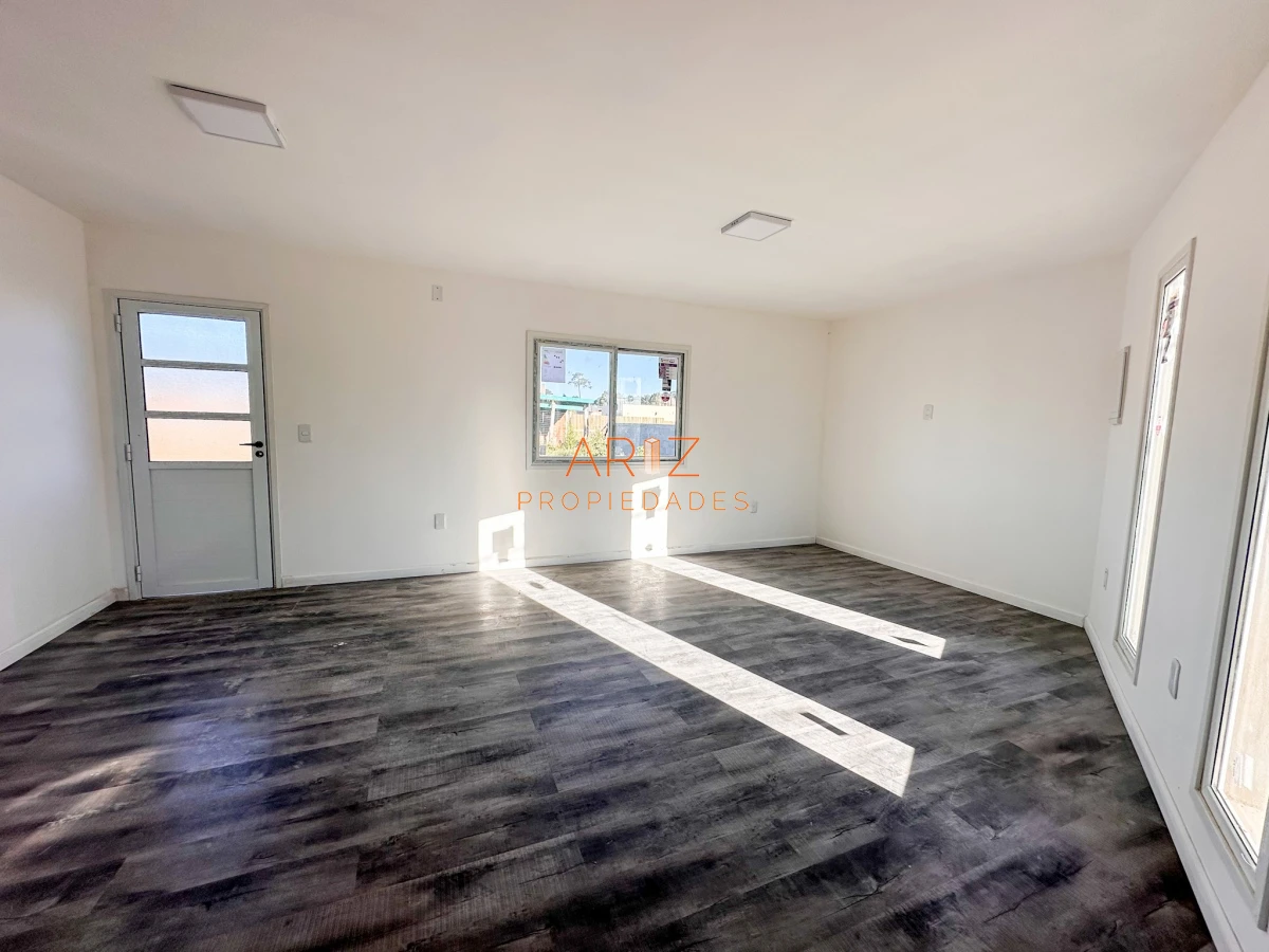 Casa ID.1745 - VENTA CASA 2 DORMITORIOS 1 BAÑO A ESTRENAR 4H SEGUNDA ETAPA APTA PARA BANCO FINANCIADAS