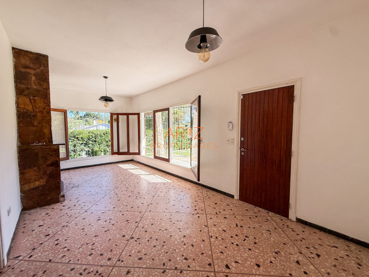 Casa ID.2508 - VENTA CASA 2 DORMITORIOS 2 BAÑOS PH PINARES LAS DELICIAS EN MUY BUEN ESTADO