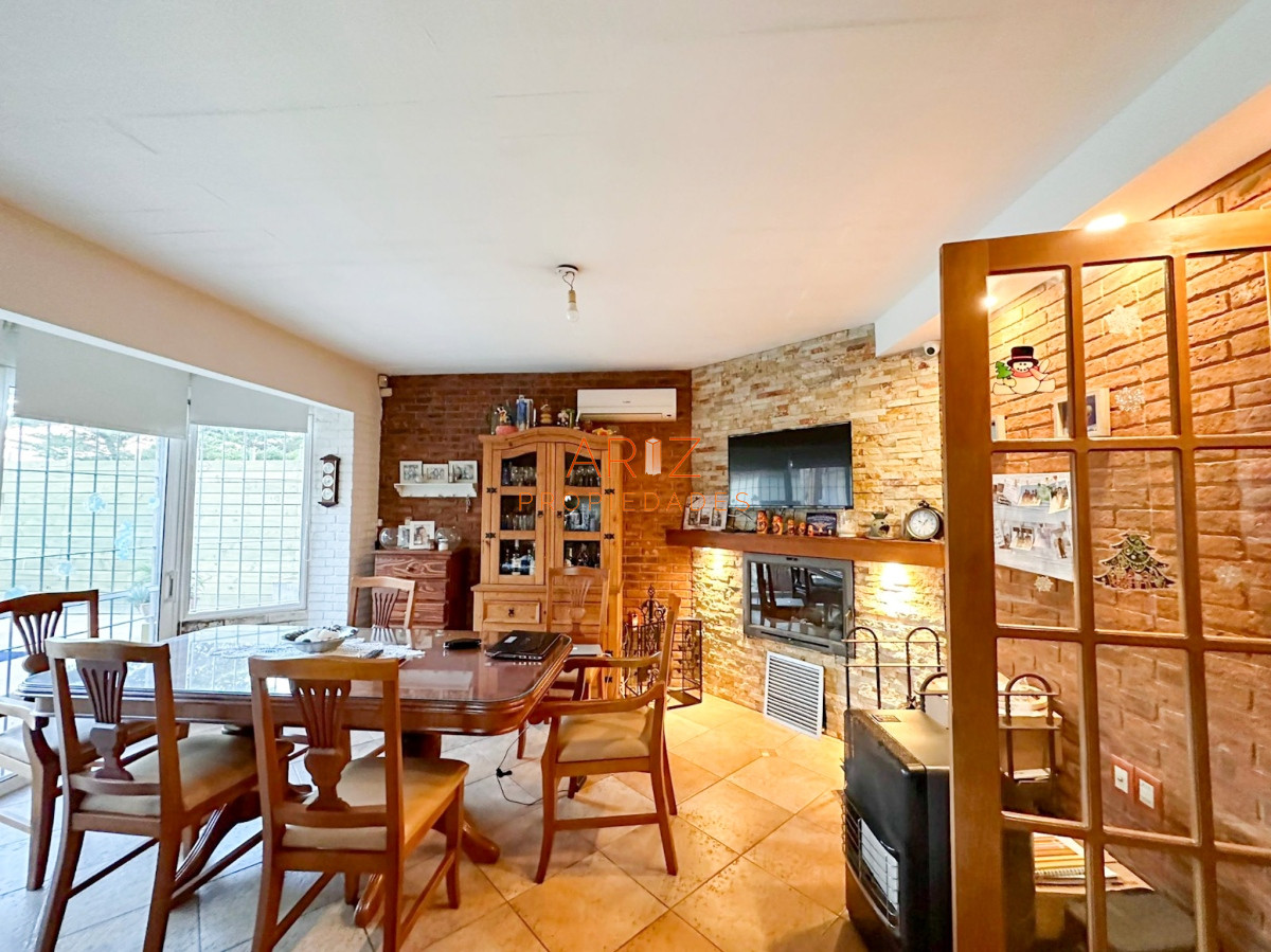 Casa ID.1875 - VENTA CASA 4 DORMITORIOS PUNTA DEL ESTE CALIFORNIA PARK MANSA 