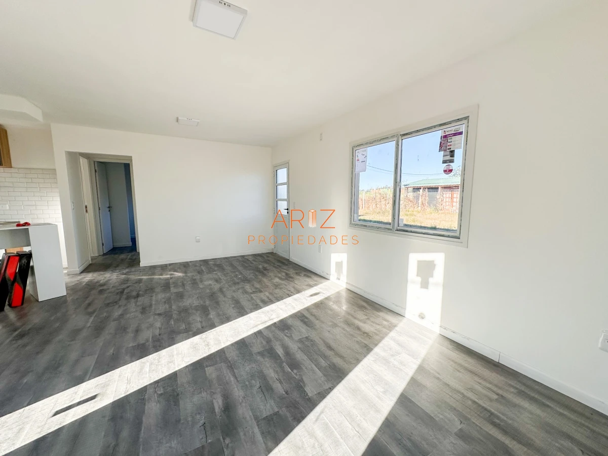 Casa ID.1745 - VENTA CASA 2 DORMITORIOS 1 BAÑO A ESTRENAR 4H SEGUNDA ETAPA APTA PARA BANCO FINANCIADAS