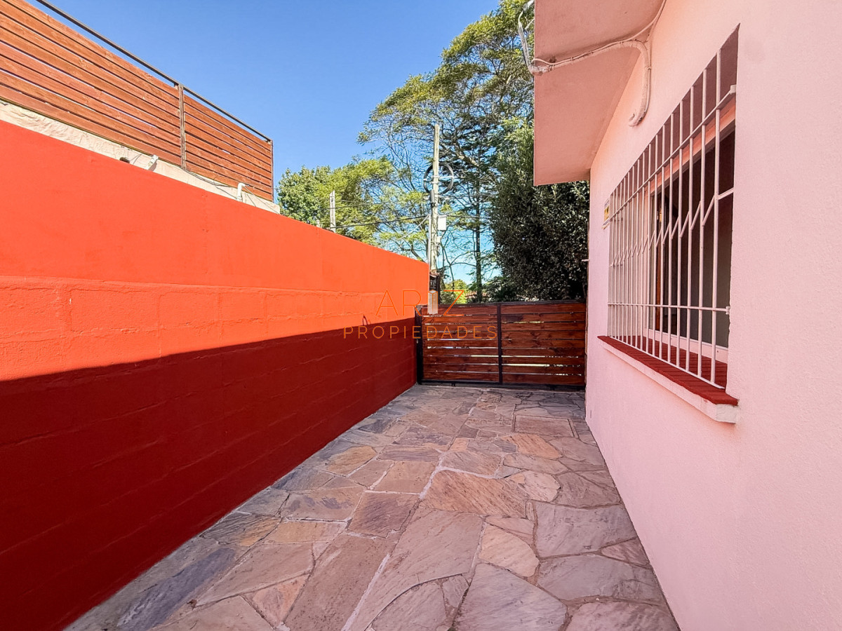 Casa ID.2508 - VENTA CASA 2 DORMITORIOS 2 BAÑOS PH PINARES LAS DELICIAS EN MUY BUEN ESTADO