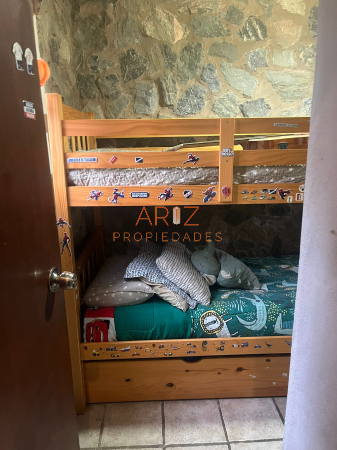Casa ID.2099 - VENTA CASA PIEDRA 2 DORMITORIOS 2 BAÑOS MUY BIEN UBICADO PINARES PUNTA DEL ESTE