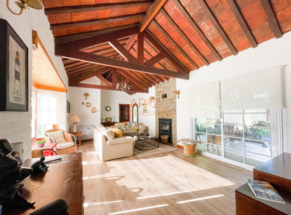 Casa ID.274 - Casa en Punta del Este, Jardines de Córdoba