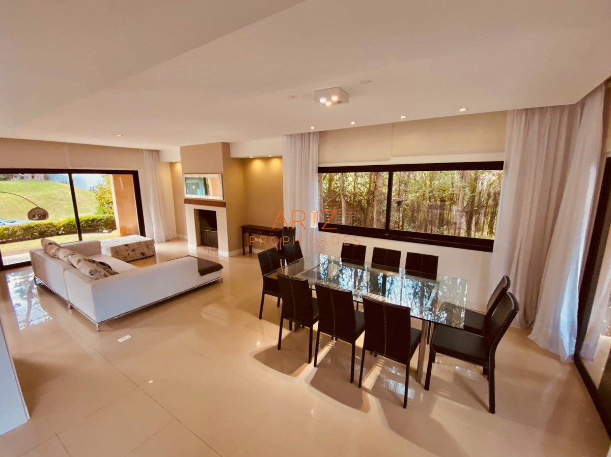 Casa ID.1796 - VENTA Y ALQUILER ANUAL CASA 4 DORMITORIOS EN SUITE + ESCRITORIO BARRIO PRIVADO MUY COMODA PUNTA DEL ESTE MALDONADO