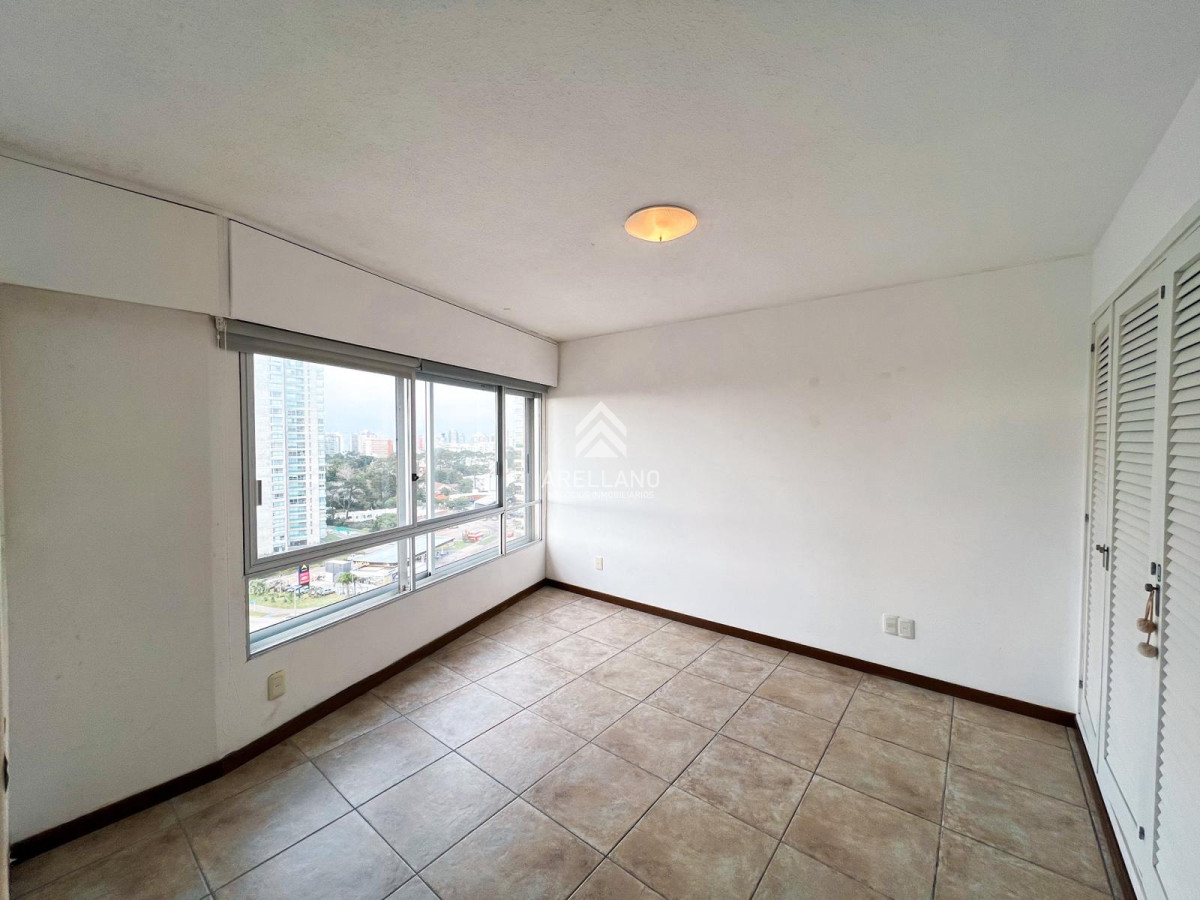 Apartamento ID.5140 - Venta apartamento 3 dormitorios Roosevelt 