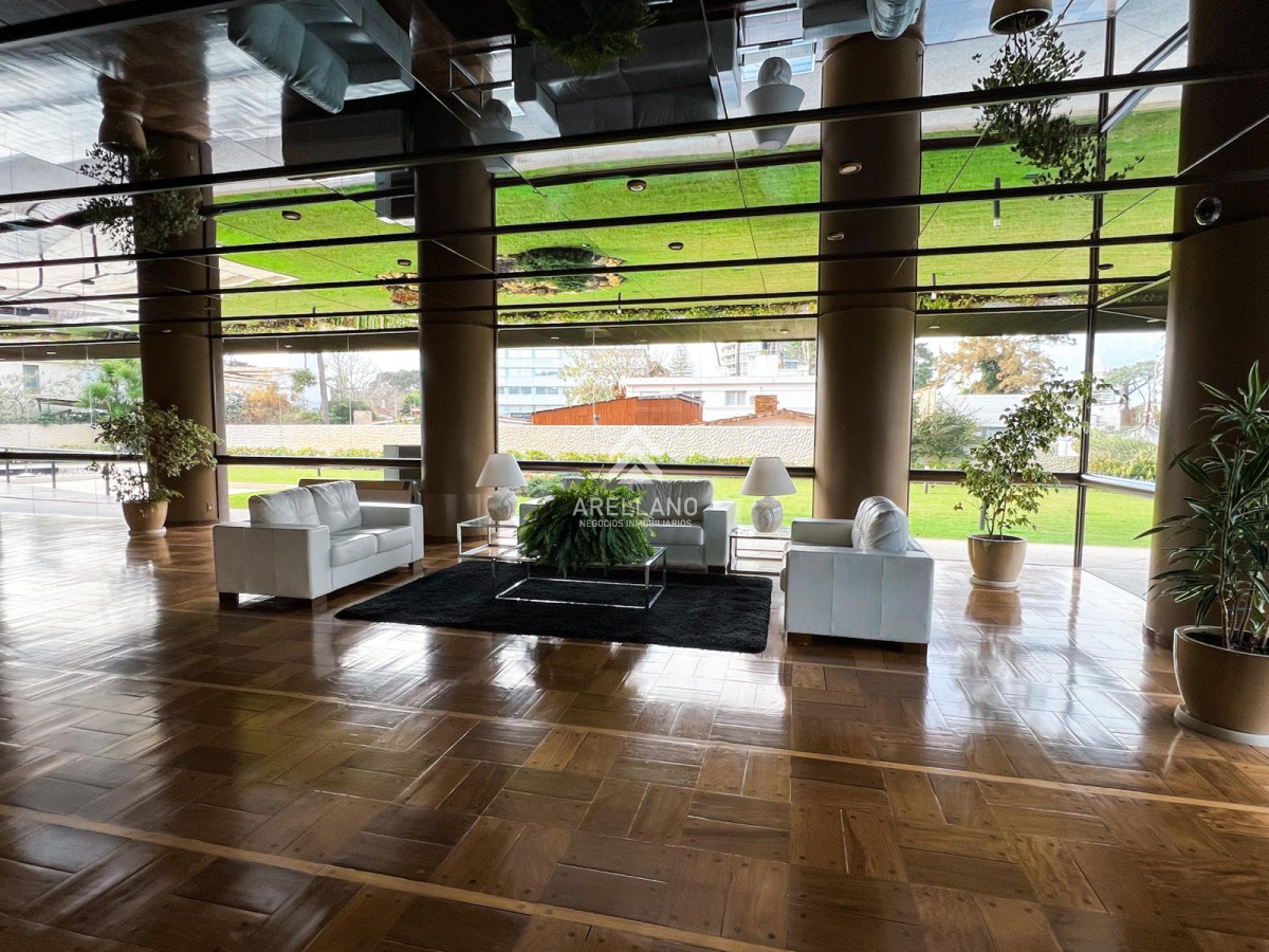 Apartamento ID.5140 - Venta apartamento 3 dormitorios Roosevelt 