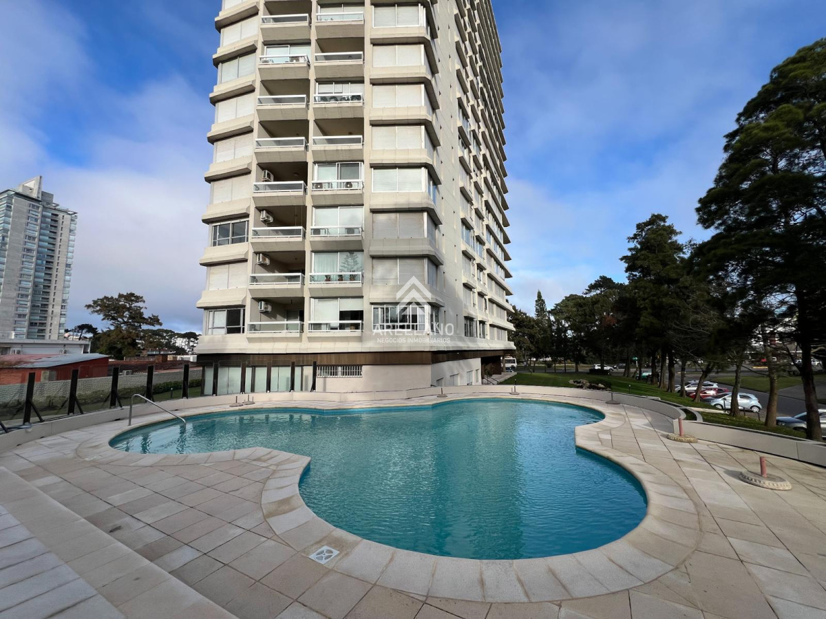 Apartamento ID.5140 - Venta apartamento 3 dormitorios Roosevelt 