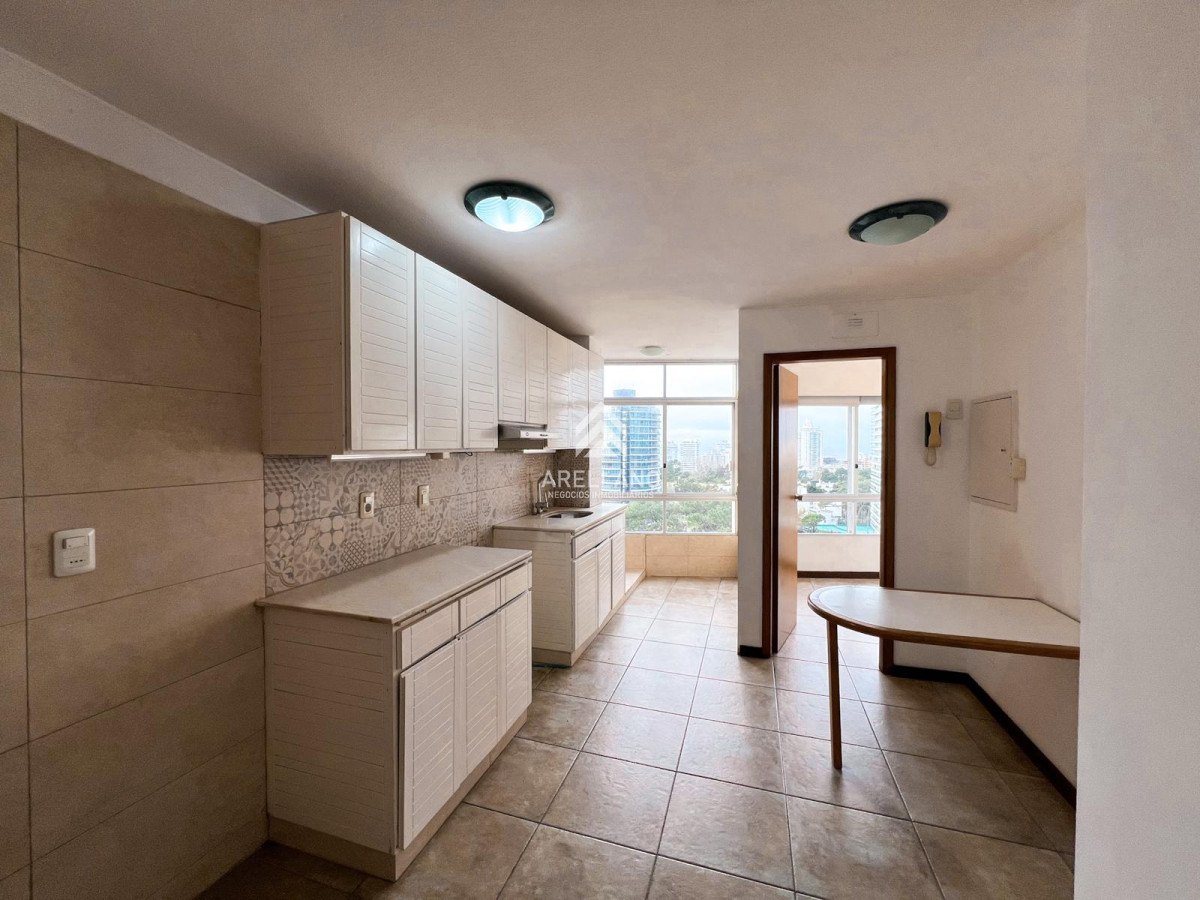 Apartamento ID.5140 - Venta apartamento 3 dormitorios Roosevelt 