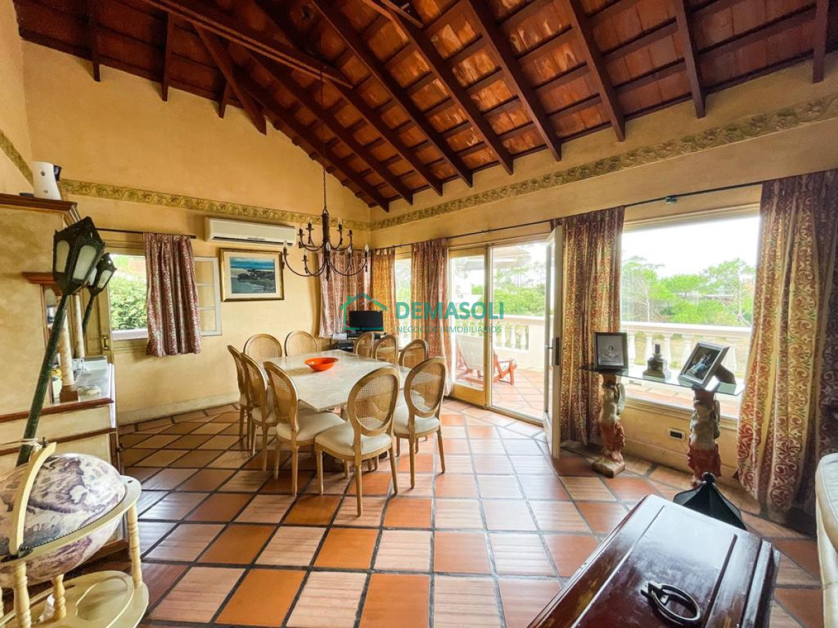 Casa ID.786 - Se vende casa en Pinares Maldonado a  metros del mar