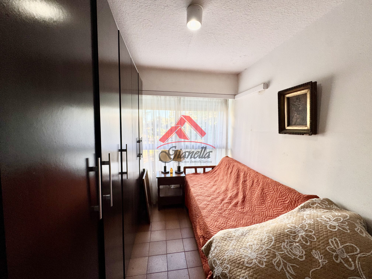 Apartamento ID.2238 - Apartamento de 2 dormitorios y 2 baños en venta