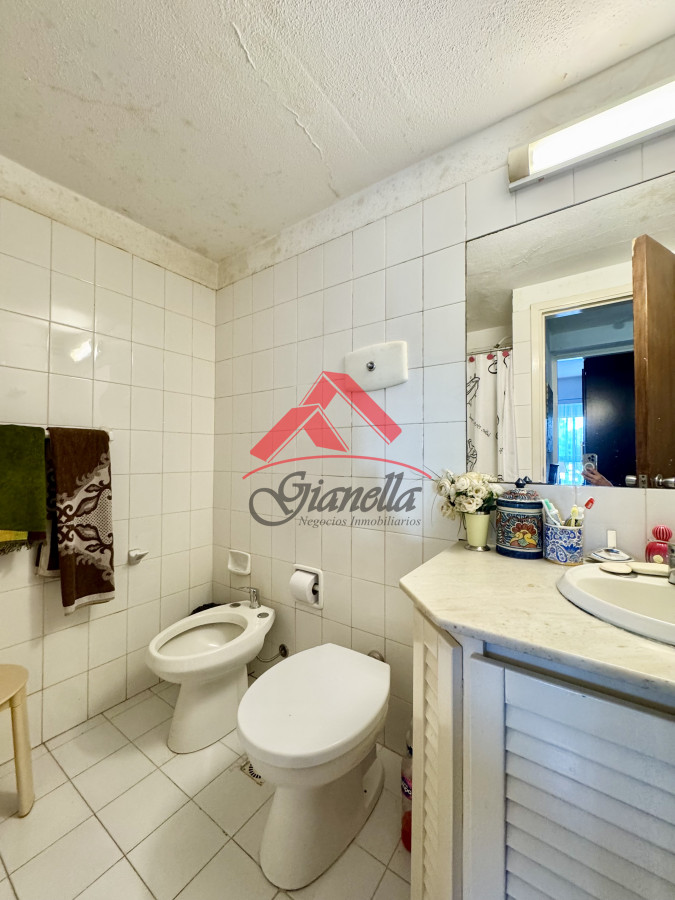 Apartamento ID.2238 - Apartamento de 2 dormitorios y 2 baños en venta