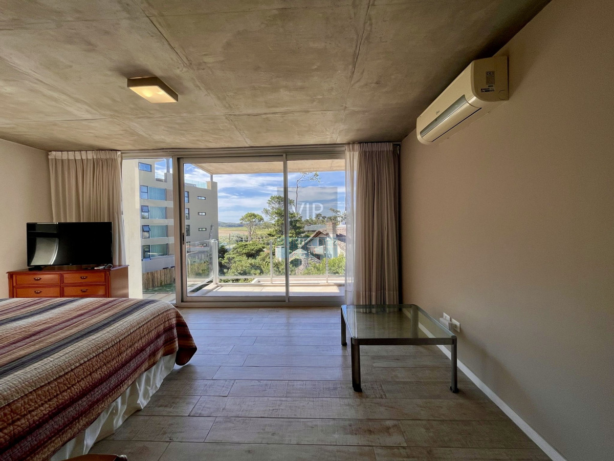 Apartamento ID.2640 - Exclusivo departamento en venta frente a playa mansa- Punta del Este