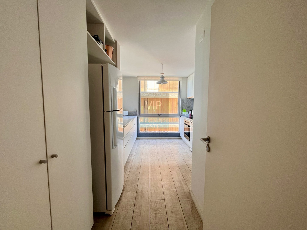 Apartamento ID.2640 - Exclusivo departamento en venta frente a playa mansa- Punta del Este