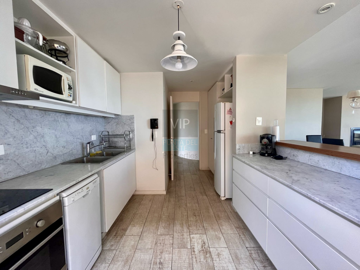 Apartamento ID.2640 - Exclusivo departamento en venta frente a playa mansa- Punta del Este